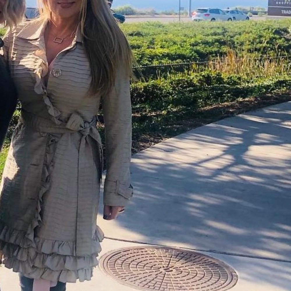 Samuel Dong Fitted & Ruffled Trench coat
